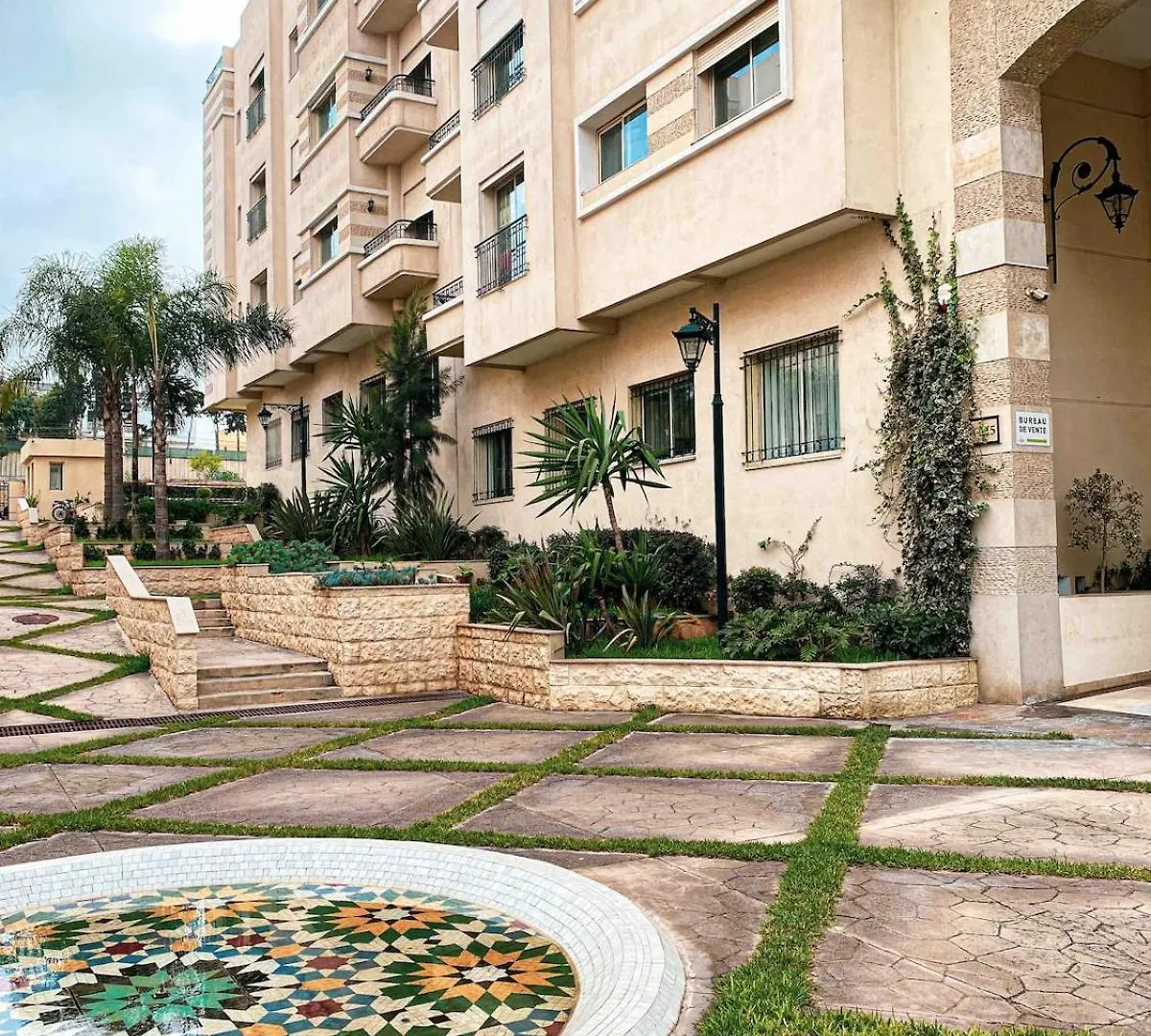 Modern Apartment In Oasis Square, 카사블랑카 0*,  모로코